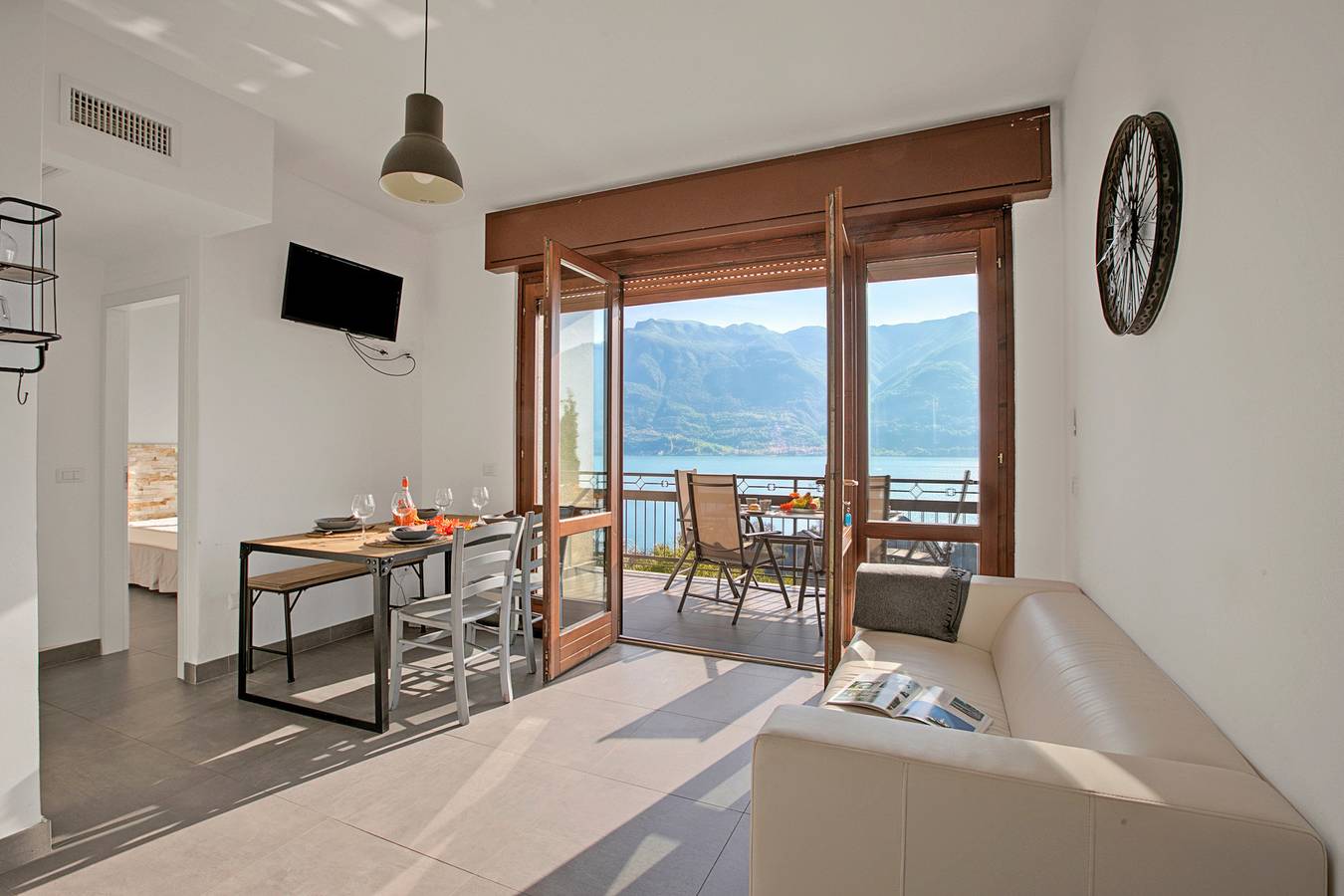 Ganze Wohnung, Casa dei Nonni Tremosine 1 with Lake View Terrace in Bassanega, Tremosine