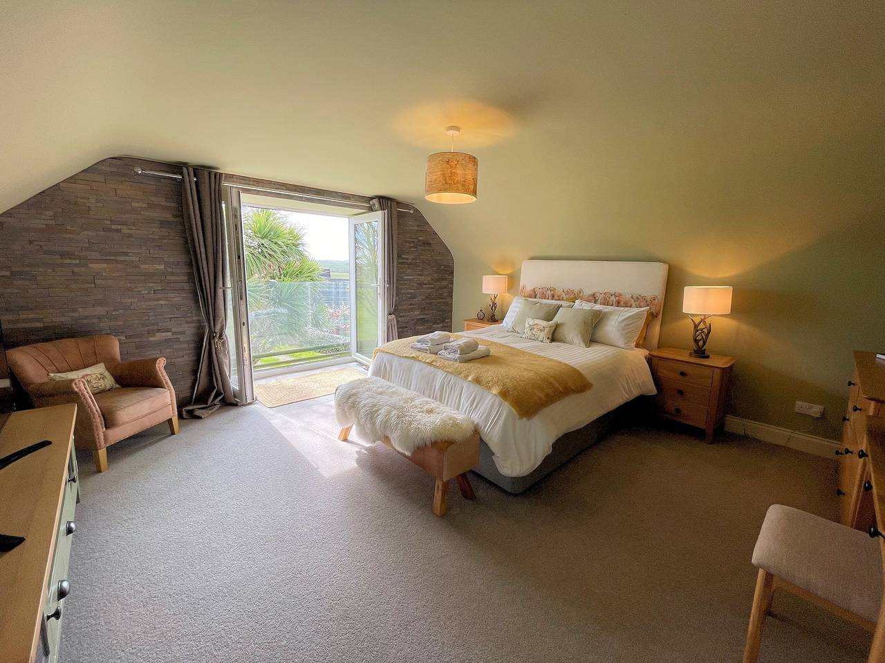 Luxury Farmhouse Retreat with Sea Views & Hot Tub - Pass the Keys in Dumfries und Galloway