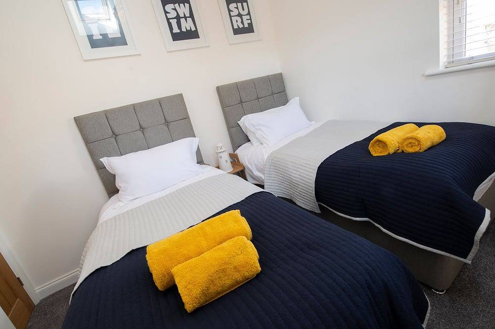 Salt Bay, pet friendly, country holiday cottage in Whitby in Whitby, North York Moors National Park