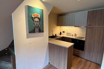 Gîte pour 3 personnes, avec piscine à Chanaz