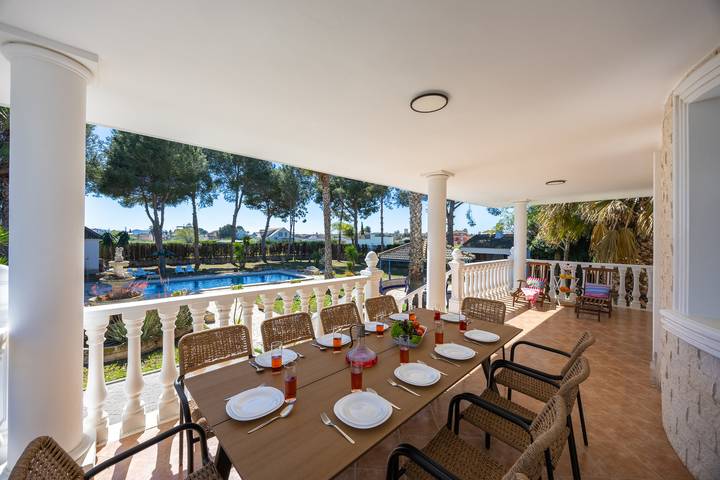 Villa für 10 Personen, mit Kinderpool und Pool sowie Garten und Whirlpool, mit Haustier in Alicante Provinz - 2