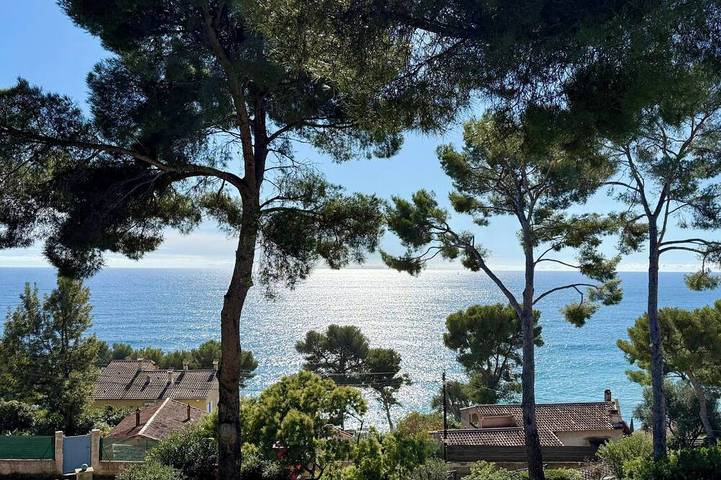 Villa pour 13 personnes, avec balcon et jardin