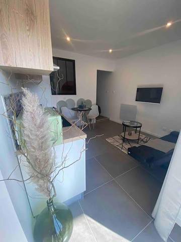 Gîte pour 2 personnes, avec jardin, animaux acceptés à Briord