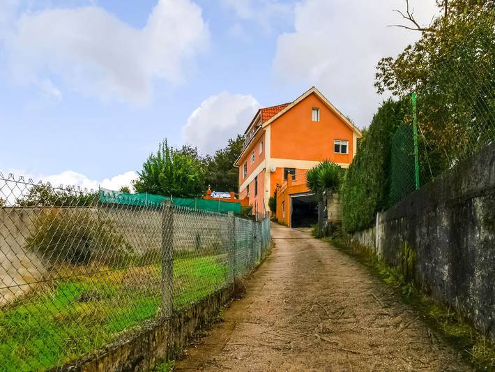 Holiday Home in Redondela with Sea Views in Redondela, Rias Baixas