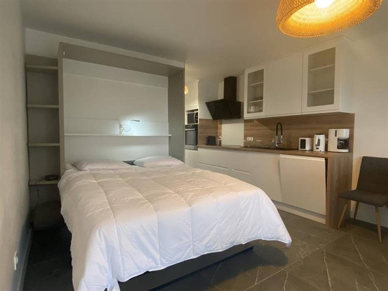 Appartement entier, Appartement Rdc à Boyardville - Vue Port - Parking - Wifi gratuit in Boyardville, Saint-Georges-d'Oléron