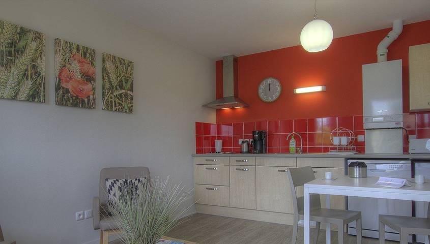 Gîte pour 2 personnes, avec balcon et jardin dans l' Ain - 3