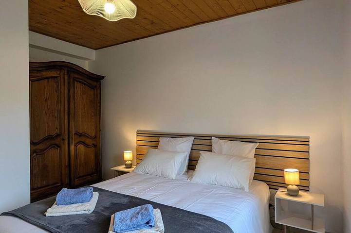 Gîte pour 6 personnes, avec jardin, animaux acceptés à Saint-Jeures - 3
