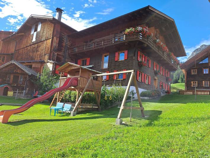 Ferienwohnung für 4 Personen, mit Balkon und Ausblick in Tannheimer Tal