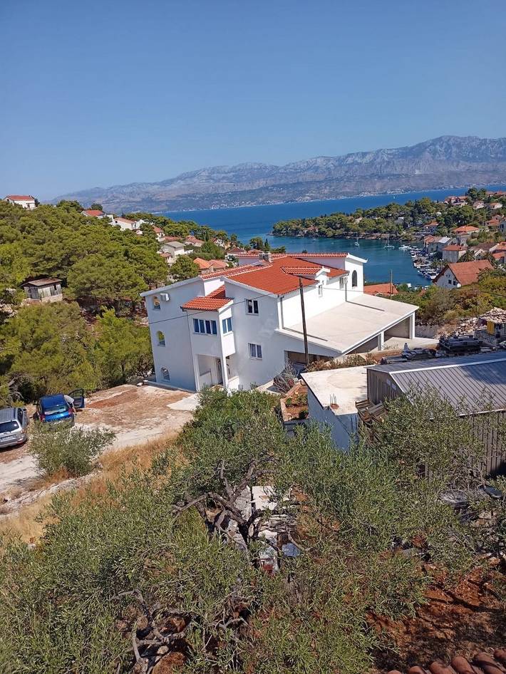 Appartement entier, Appartement d'une chambre avec la terrasse et la vue sur le mer Splitska, Brac A-21974-b in Supetar, Brac