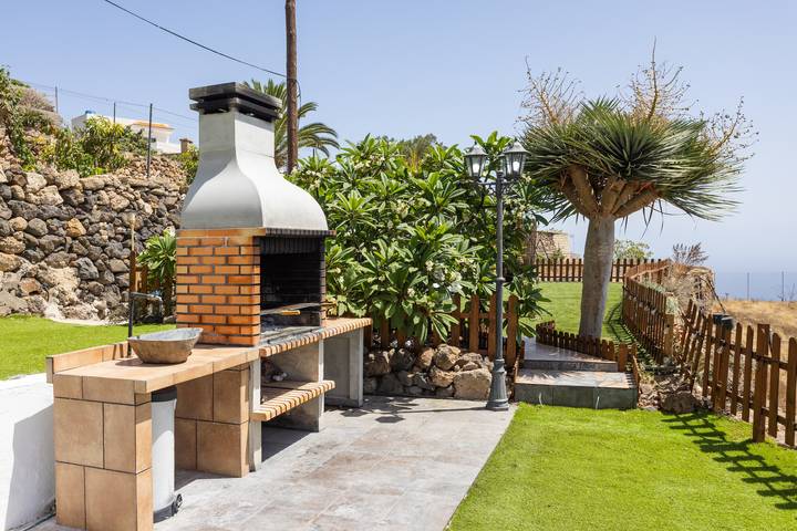 Casa rural para 12 personas, con Balcón y Jacuzzi además de Terraza y Jardín en Fasnia - 4