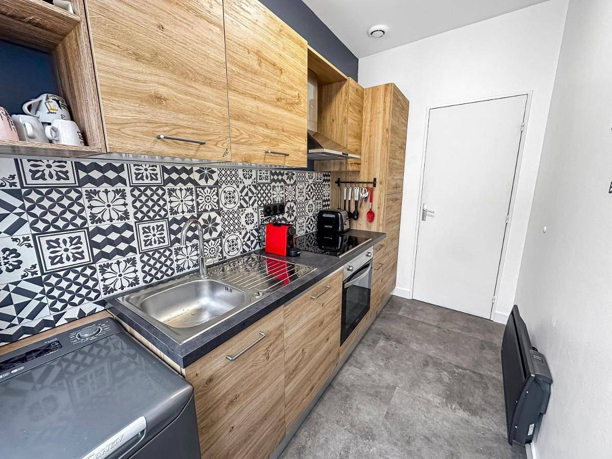 Appartement entier, One-Bedroom Apartment in Annet-sur-Marne, Seine-et-Marne