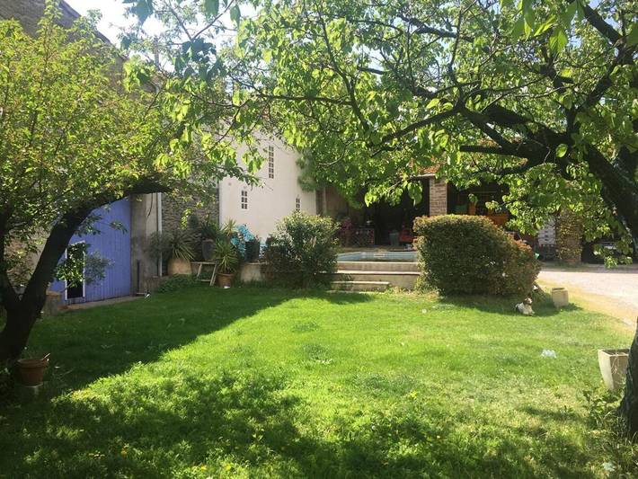 Appartement de vacances pour 8 personnes, avec piscine et jardin