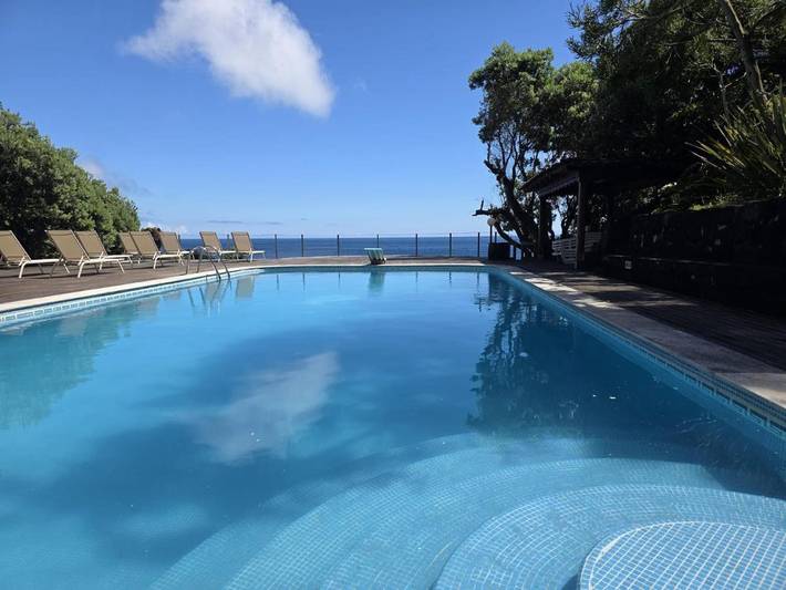 Bungalow para 2 pessoas, com Terraço e Jardim e ainda Piscina and Sauna nos Açores
