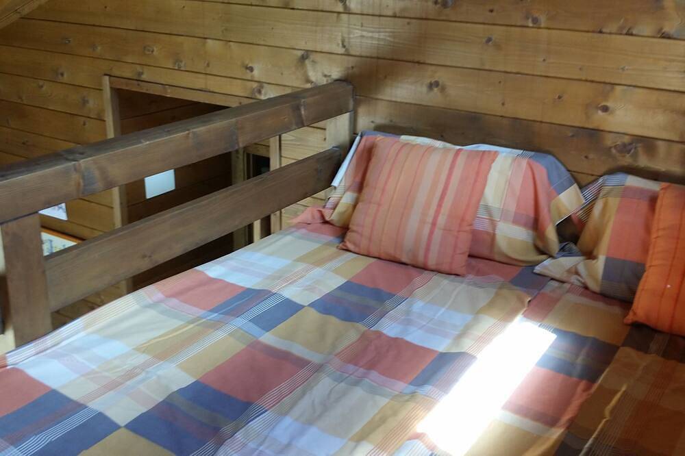 Espectacular casa de madera en estacion de esqui Port de comte in Estació d'esquí Port del Comte, Pedra y Coma