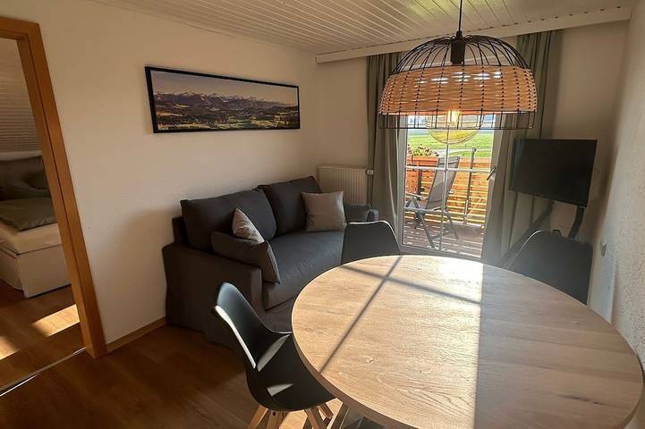 Bauernhof für 4 Personen, mit Balkon und Garten in Hopferau