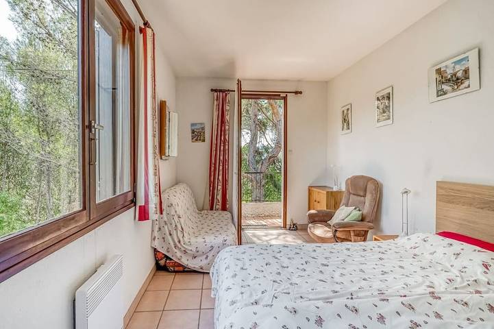Location de vacances pour 6 personnes, avec piscine ainsi que terrasse et jardin à Prades-sur-Vernazobre - 3