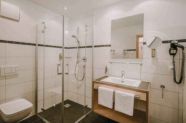 Bauernhof für 4 Personen, mit Whirlpool und Garten sowie Balkon und Pool in Oberstdorf - 3