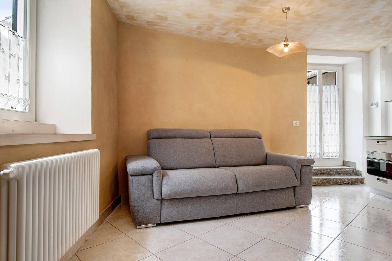 Geheel appartement, Appartement 'Lago di Serraia' met uitzicht op de bergen, balkon & Wi-Fi in Miola, Baselga di Pinè
