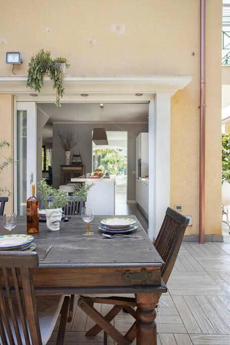 Villa pour 6 personnes, avec jardin et vue, animaux acceptés à Carini - 2