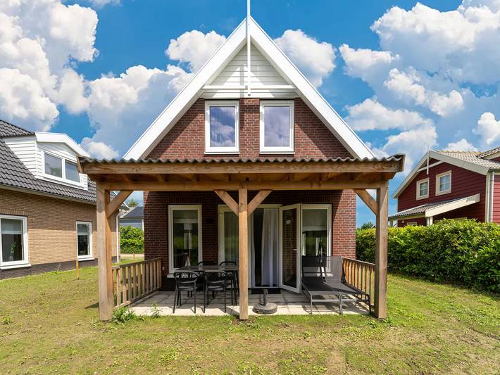 Ferienhaus für 4 Personen, mit Terrasse und Garten sowie Sauna