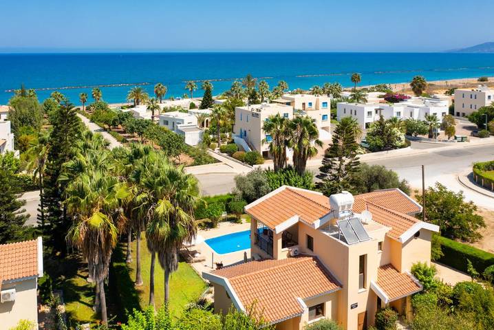 Villa für 9 Personen mit Terrasse in Polis Municipal Beach, Südzypern