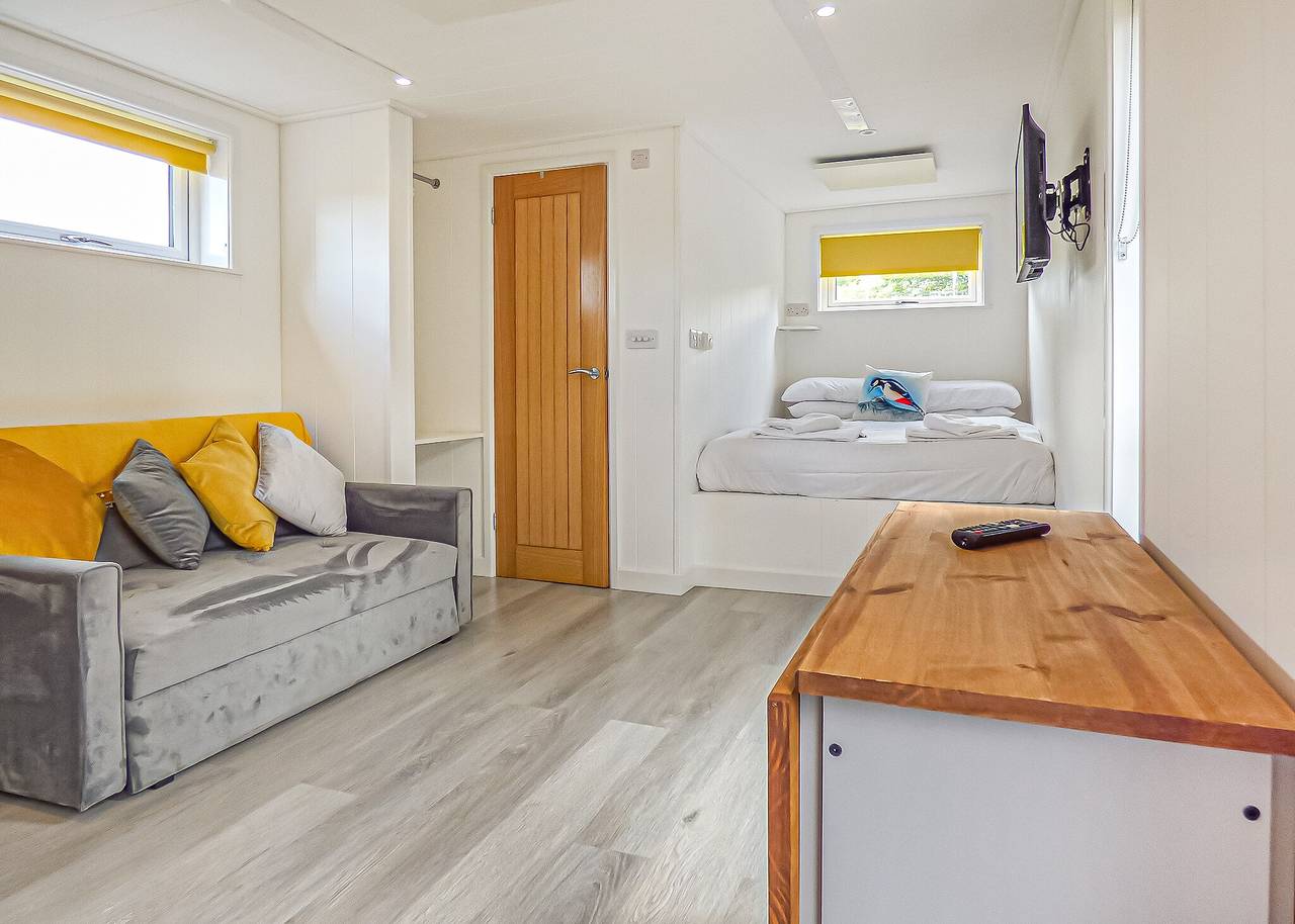 Peaky Pod in Broxbourne, Hertfordshire