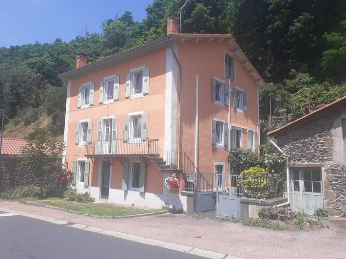 Location de vacances pour 2 personnes, avec jardin à Monistrol-d'Allier