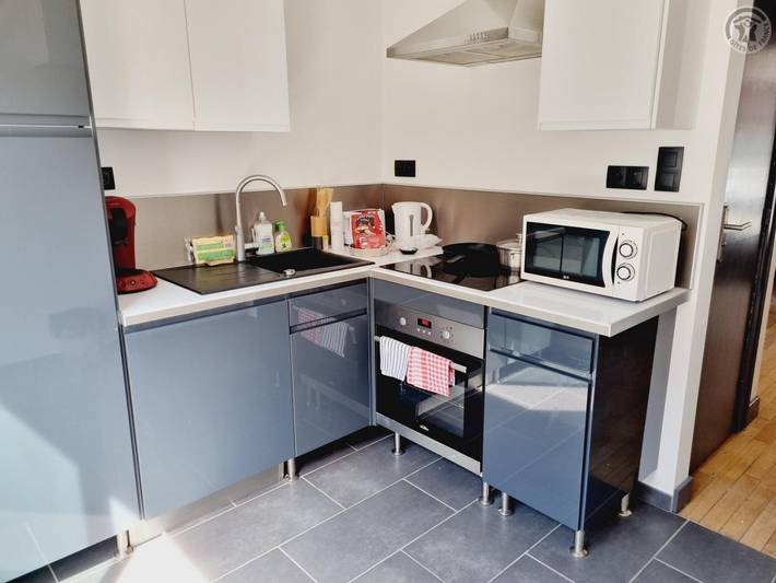 Entire apartment, Zen Duplex in Valenciennes city center in Valenciennes, Valenciennes region