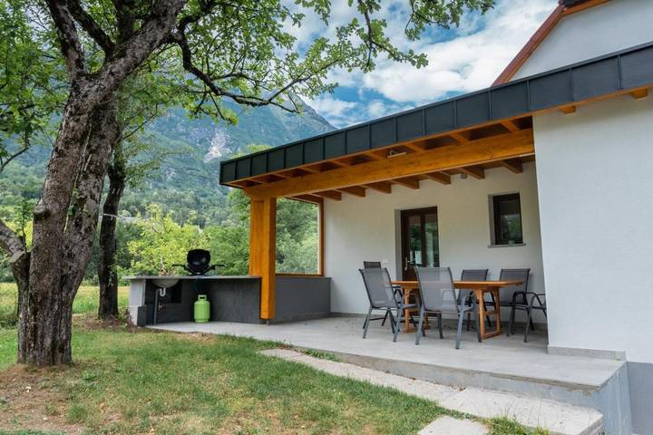 Ferienwohnung für 8 Personen, mit Terrasse und Garten sowie Ausblick in Bovec - 3
