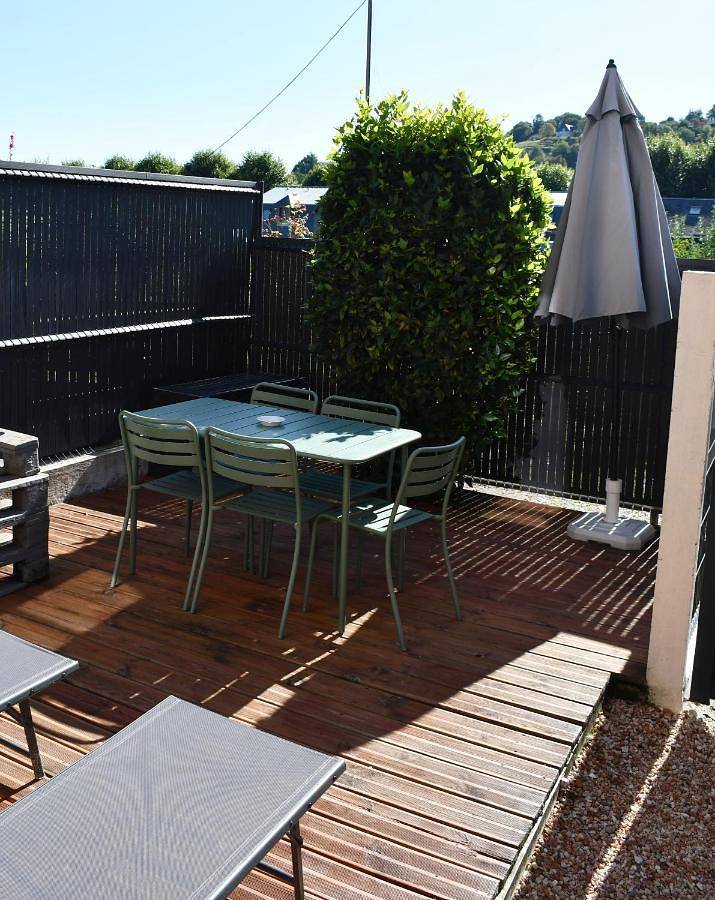 Appartement entier, Les jardins d Honfleur et sa terrasse privative in Honfleur, Région de Lisieux