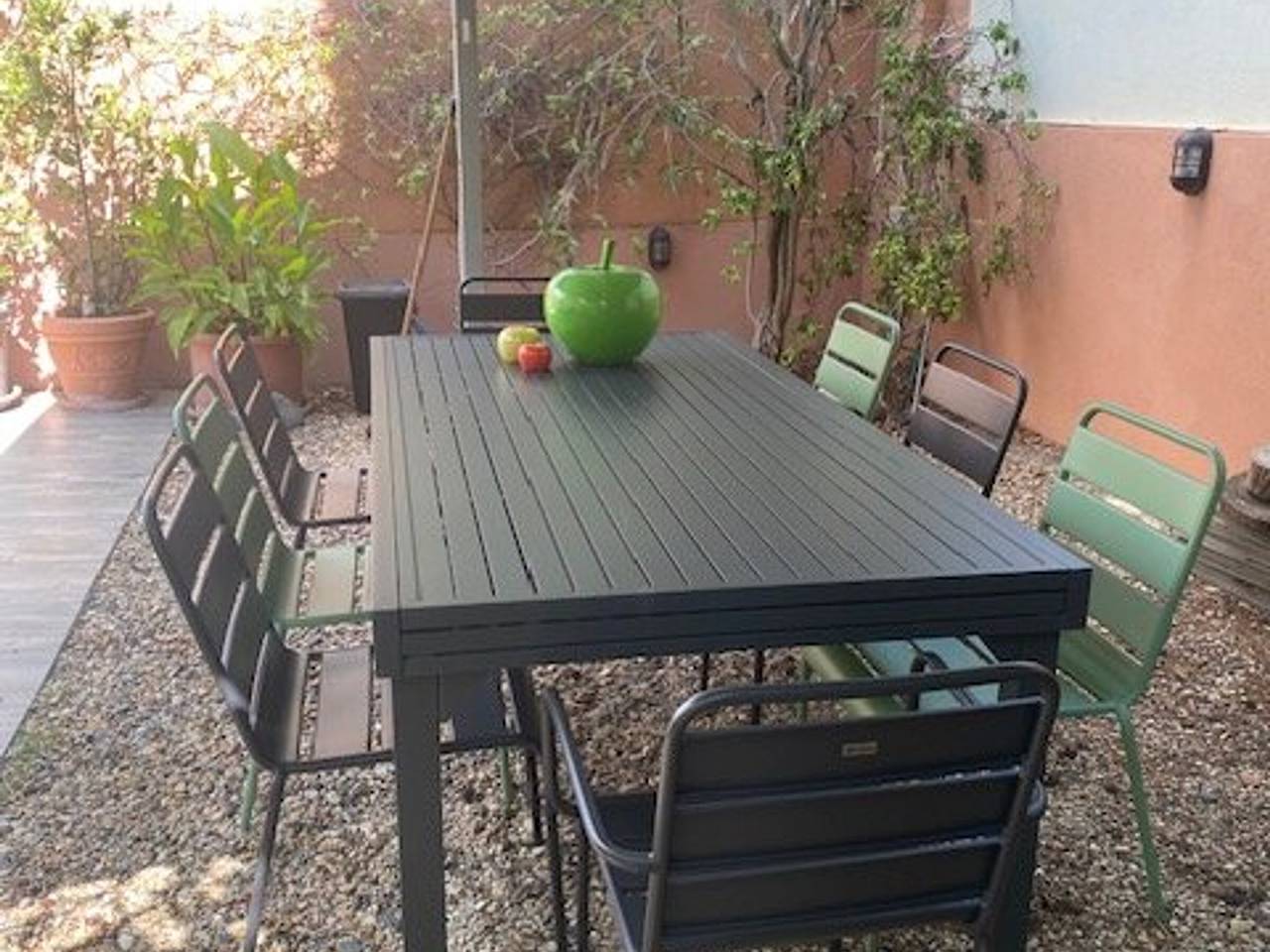 Entire apartment, Apartment sea view - 4 guests in Hyeres, Mediterranean Coast (France)