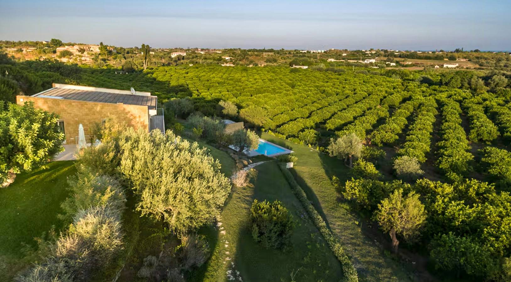 Maison avec piscine et verger d'agrumes près de Noto in Noto, Région de Noto