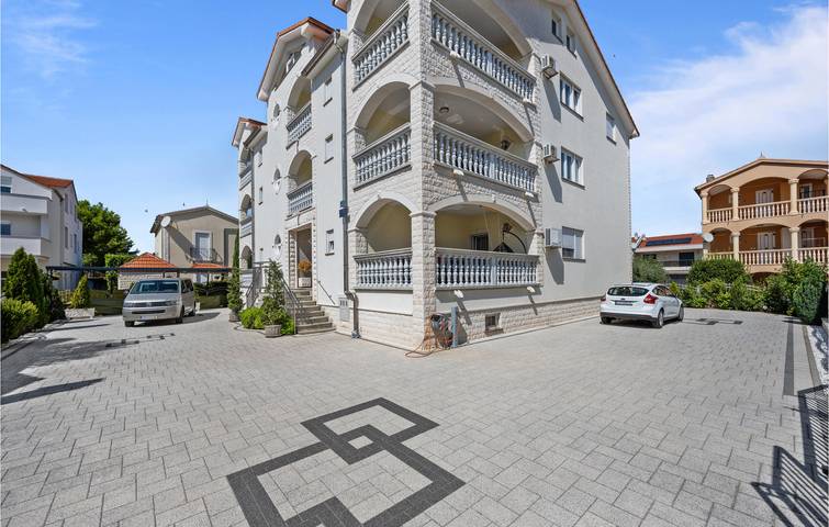 Ferienwohnung für 5 Personen, mit Terrasse, kinderfreundlich in Vodice