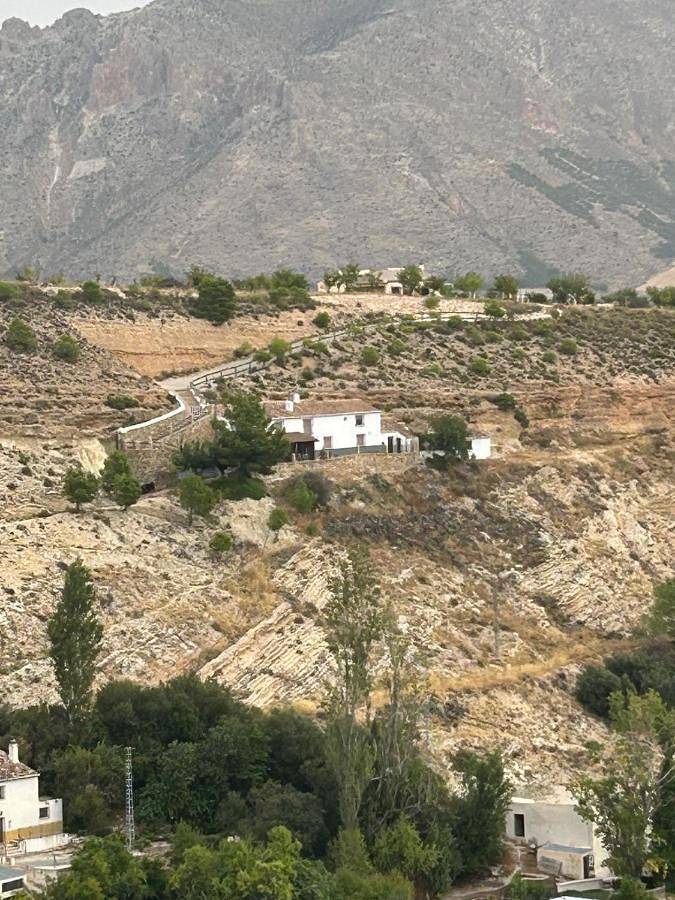 Apartamento para 4 personas, con jardín y vistas, Se admiten mascotas en Vélez-Blanco