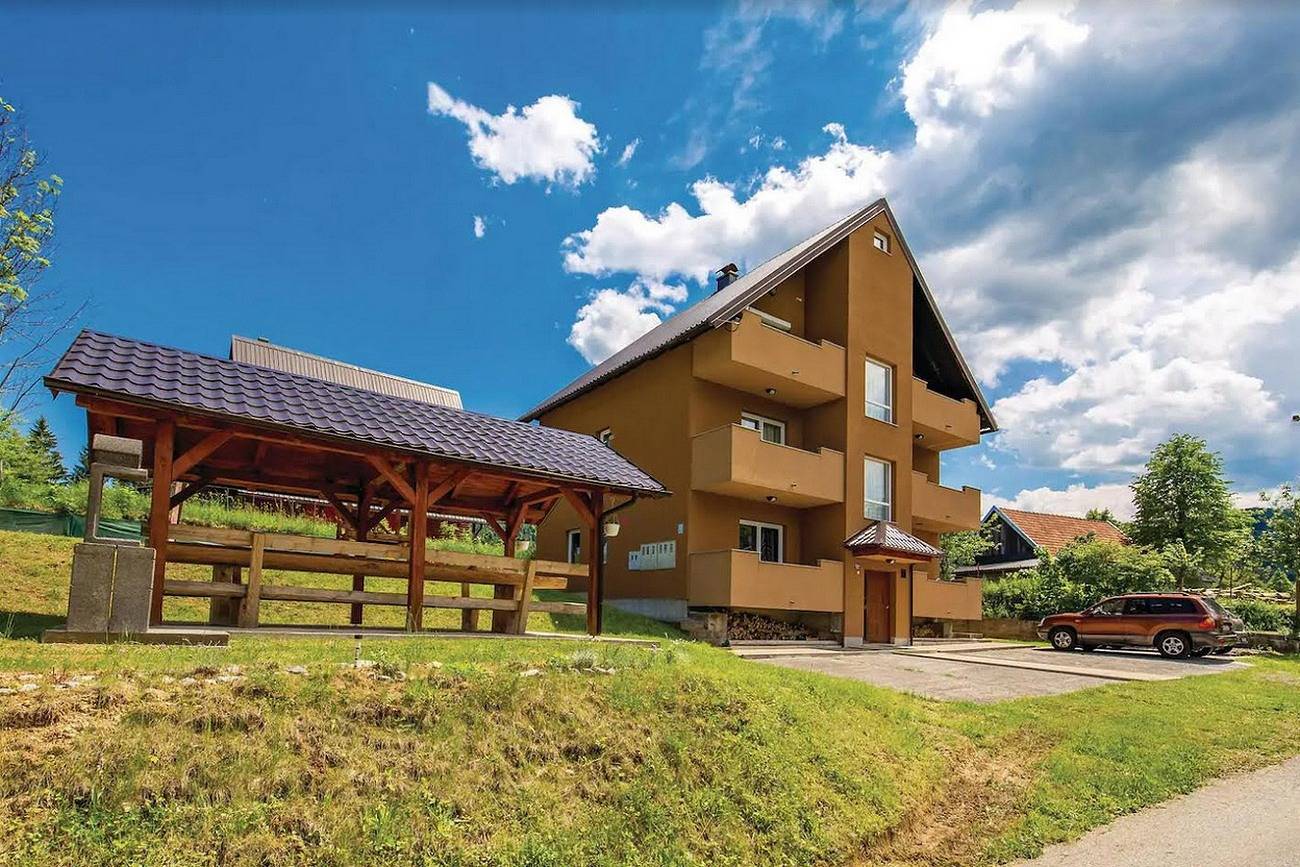 Apartamento inteiro, Apartamento de una habitación con un balcon Jasenak, Gorski kotar A-23804-a in Karlovac (Região)