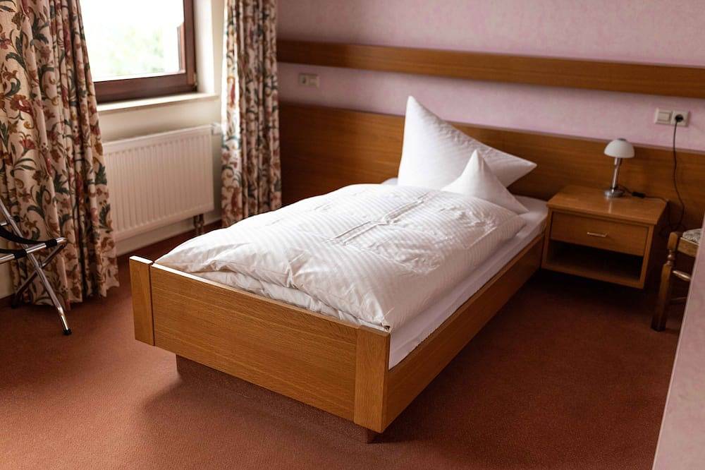 Ganze Wohnung, 6.Einzelzimmer Basic in Altena, Märkischer Kreis