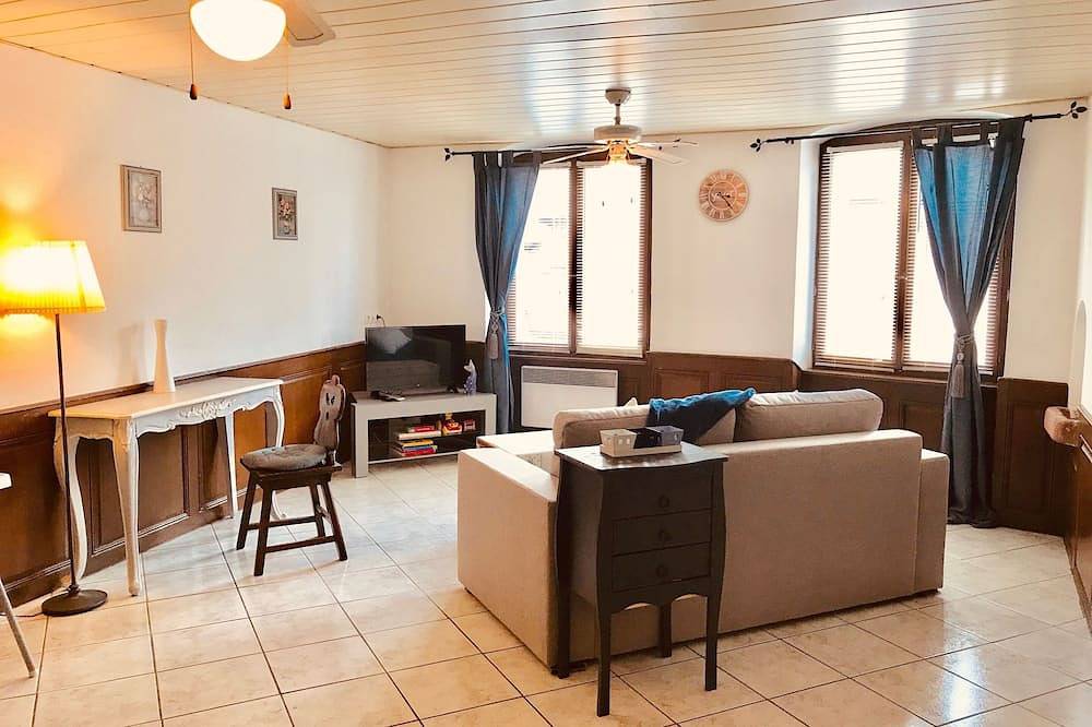 Appartement entier, Studio Gredel - vue sur la montagne in Ammerschwihr, Parc naturel régional des Ballons des Vosges