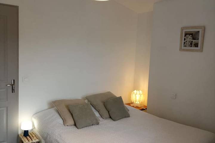 Location de vacances pour 8 personnes, avec piscine et jardin à Ménerbes - 3