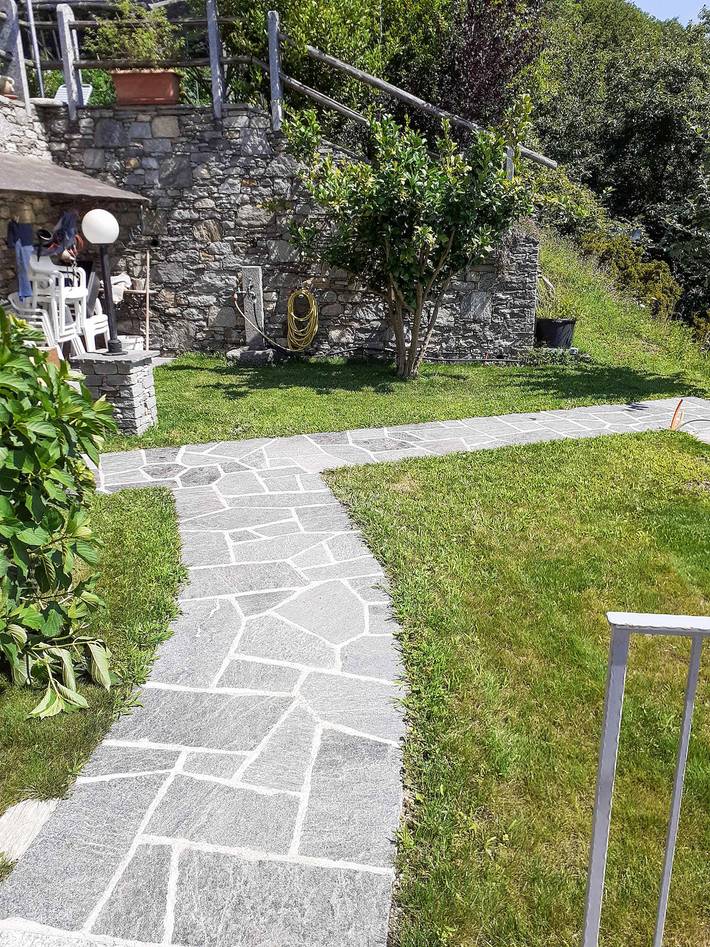 Ferienwohnung für 6 Personen, mit Garten und Terrasse sowie Ausblick und Seeblick in Lago Maggiore (Piemont) - 4