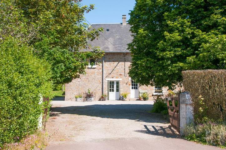 Chambre d’hôte pour 13 personnes, avec jardin en Normandie - 2