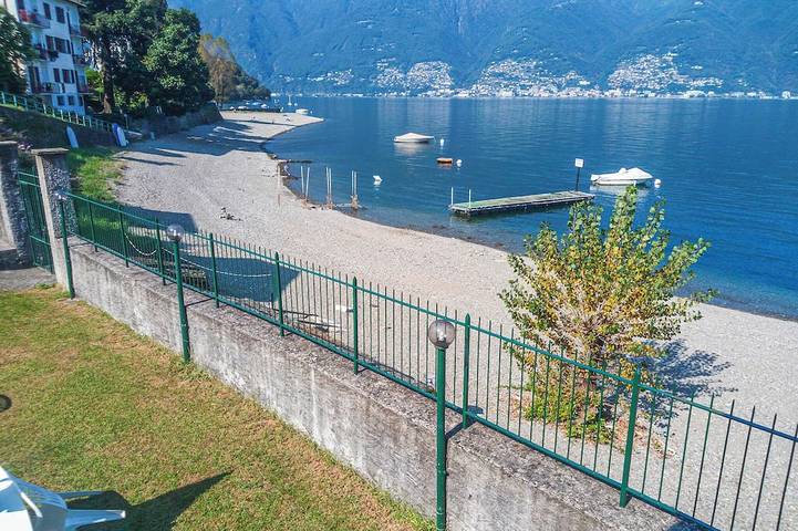Ferienwohnung für 3 Personen, mit Pool und Balkon