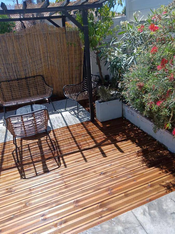Location de vacances pour 6 personnes, avec piscine ainsi que terrasse et jardin à Valros - 4