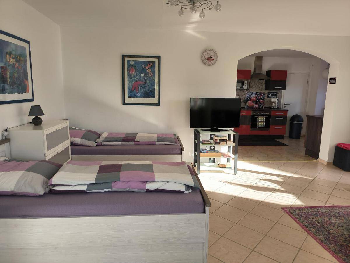 Ganze Wohnung, Ferienwohnung-Alb in Burladingen, Neckar-Alb