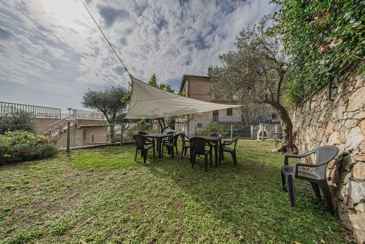 Appartamento intero, [Sea Dream] Vista Mare • Giardino • Box Privato in Bergeggi, Riviera di Ponente