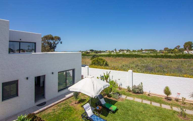 Casa rural para 4 personas, con jardín y vistas, Se admiten mascotas en Zahora - 4