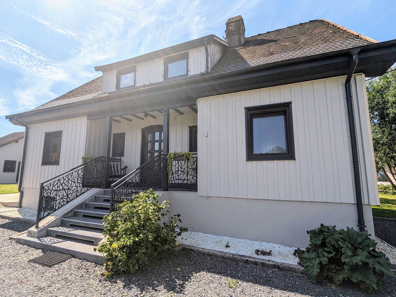 Gîte spacieux, confort moderne, jardin paisible in Saulcy-sur-Meurthe, Saint-Dié-des-Vosges