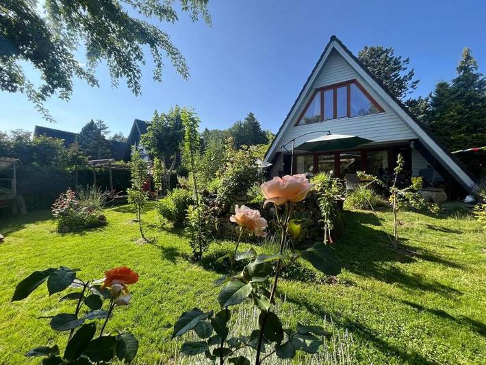 Ferienhaus für 7 Personen, mit Terrasse und Garten in Neuhausen