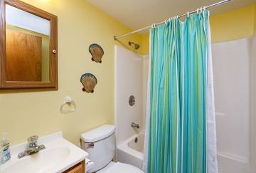 Vacation House for 6 Guests in Chincoteague, Chincoteague Island, Picture 4