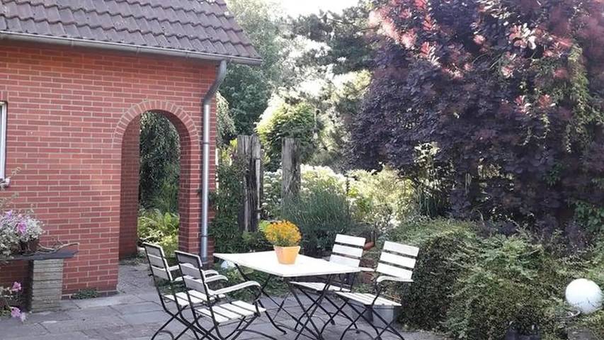 Ferienwohnung für 4 Personen, mit Garten in Apen - 2