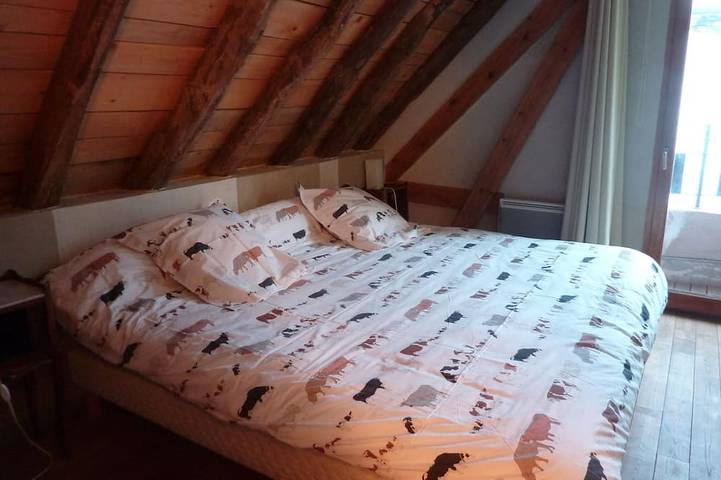 Location de vacances pour 8 personnes, avec jardin et jacuzzi à Saint-Aventin - 2